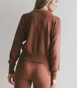 Plain color sweater in brick