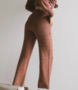 Plain color pants in brick