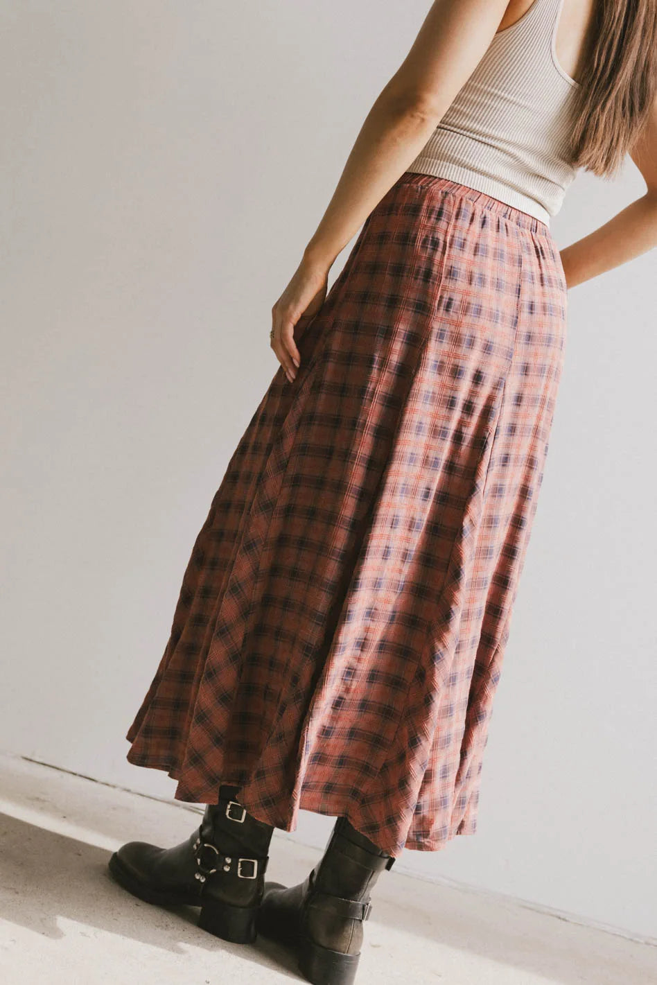 Plaited maxi skirt in red