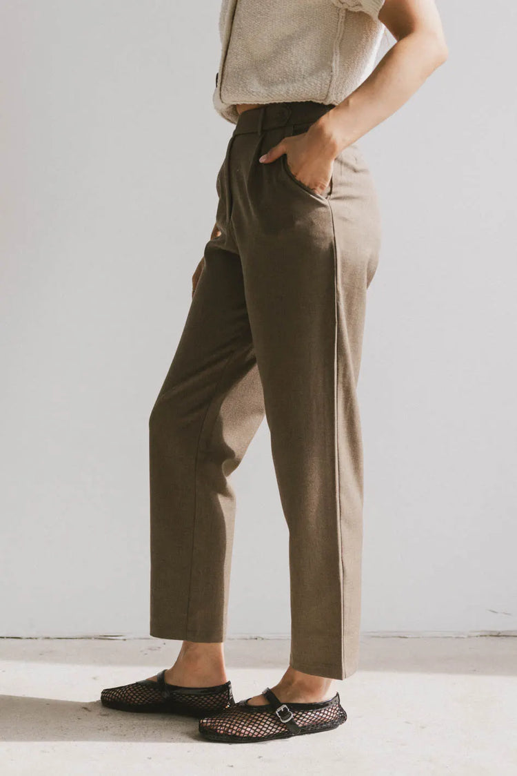 Straight legs pants in mocha