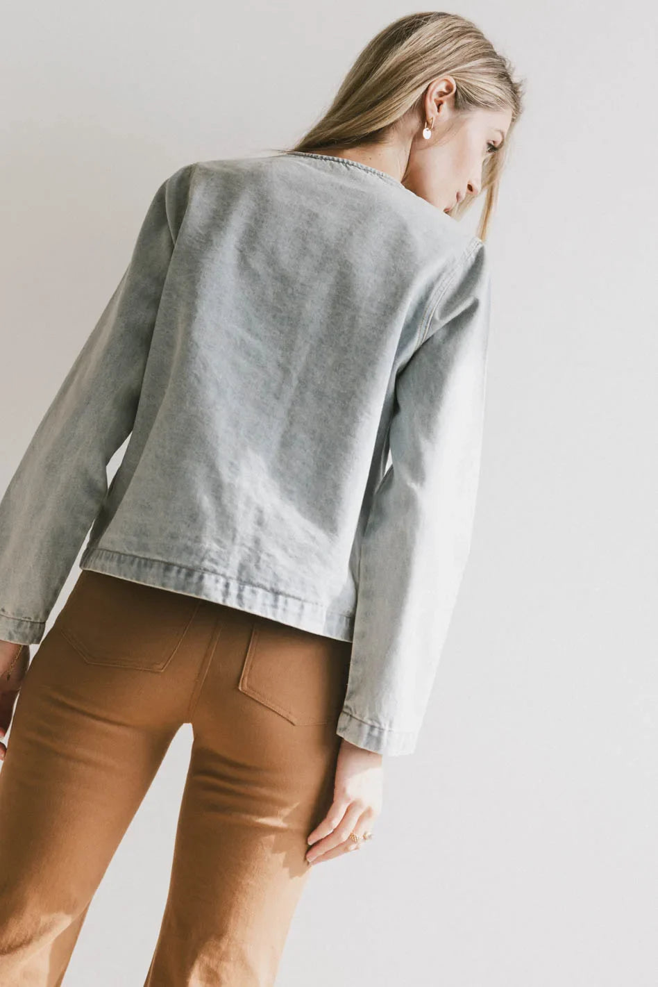 Plain color light wash denim jacket