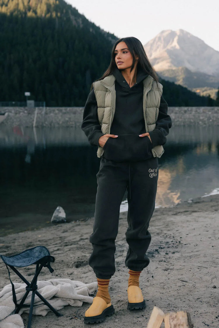Two hand pockets pants in charcoal