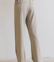 Plain color pants in taupe