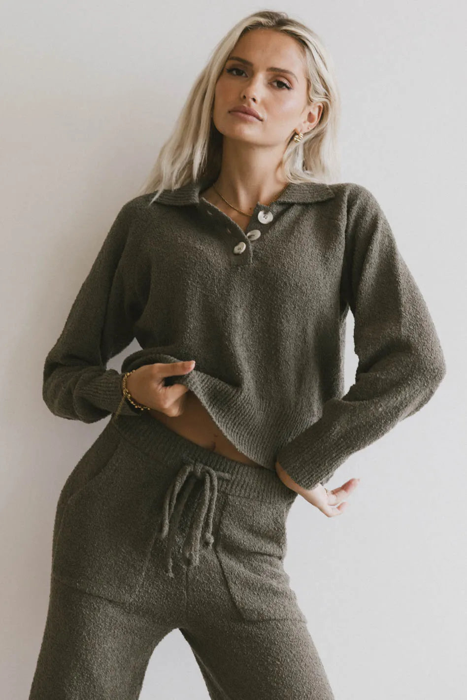 Knit tp in olive