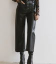 Two hand pockets leather pants in black