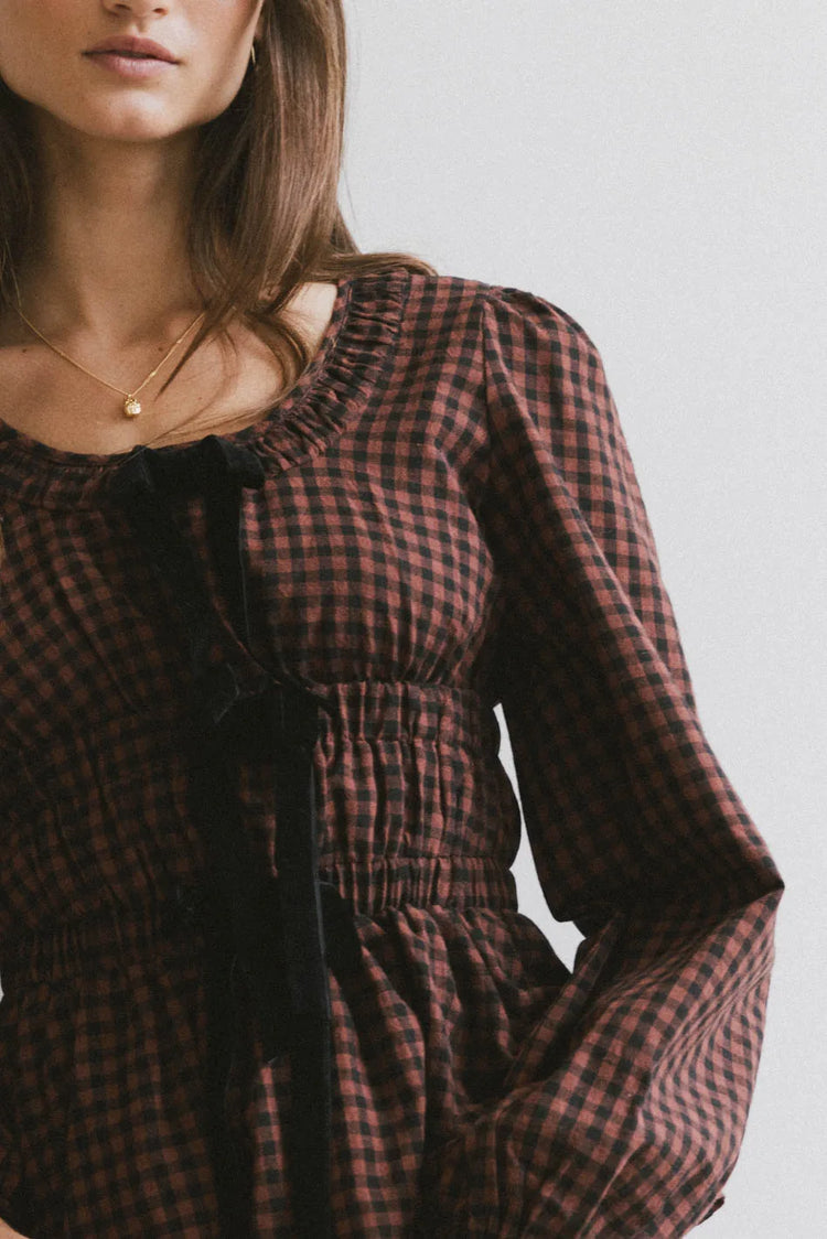 Round neck top in burgundy