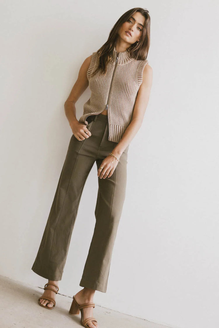 Two hand pockets pants in olive
