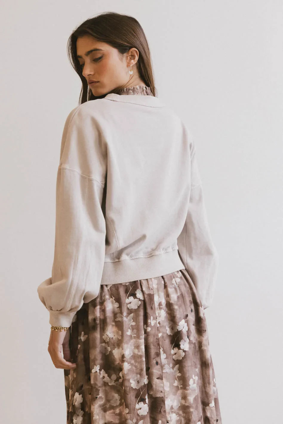 Plain color sweater in bone