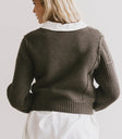 Plain color sweater in olive