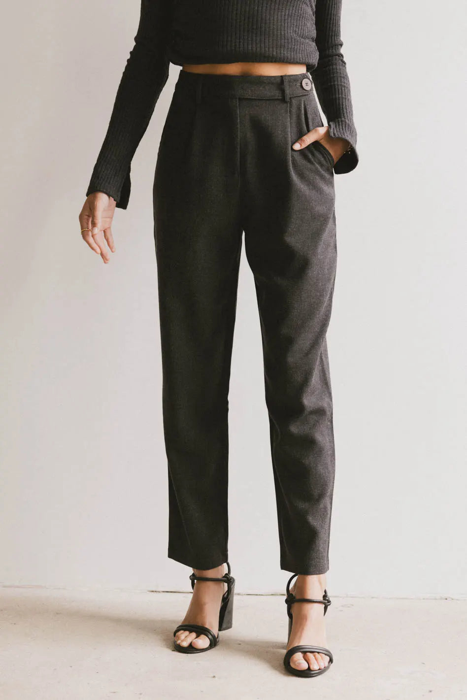 Woven dressy pants in charcoal