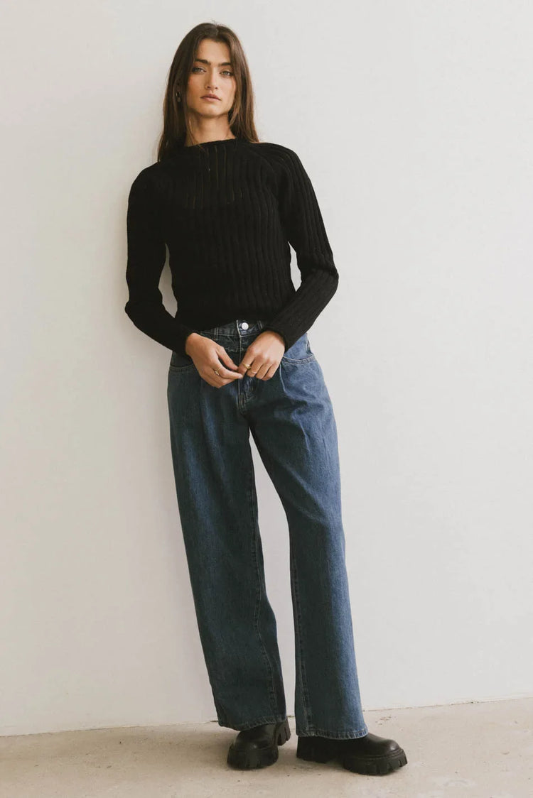 Mock neck sweater in black