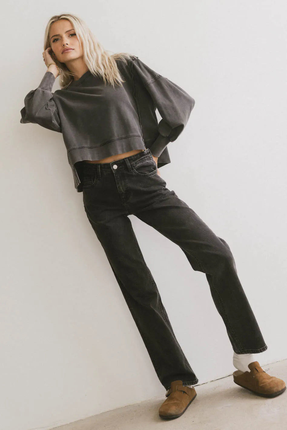 Round neck top in charcoal