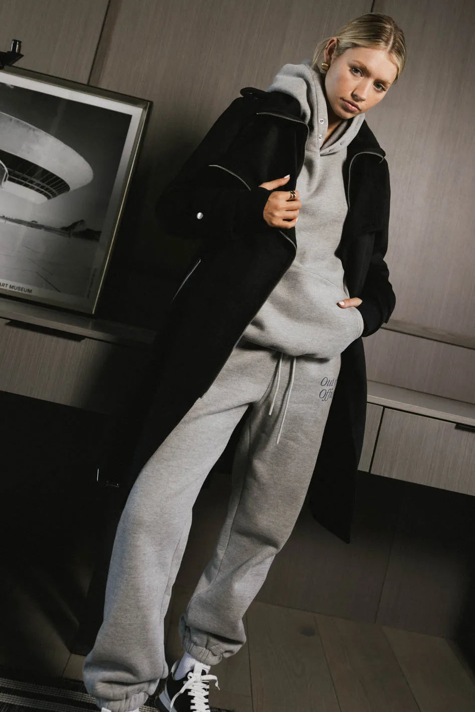 Zip up trench coat in black