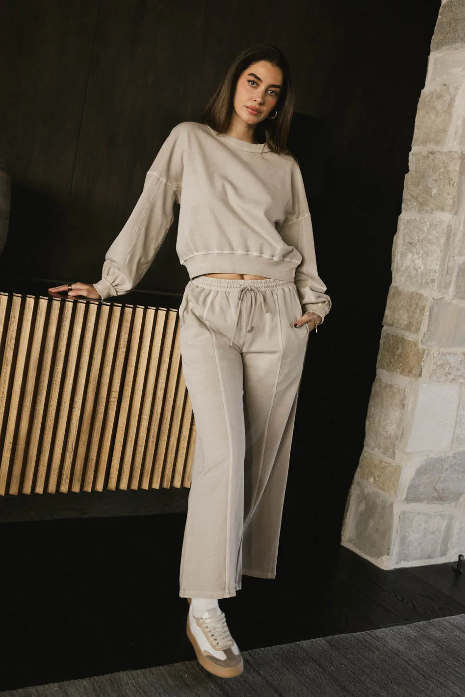 Wide leg pants