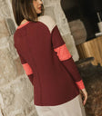 Block color top in burgundy