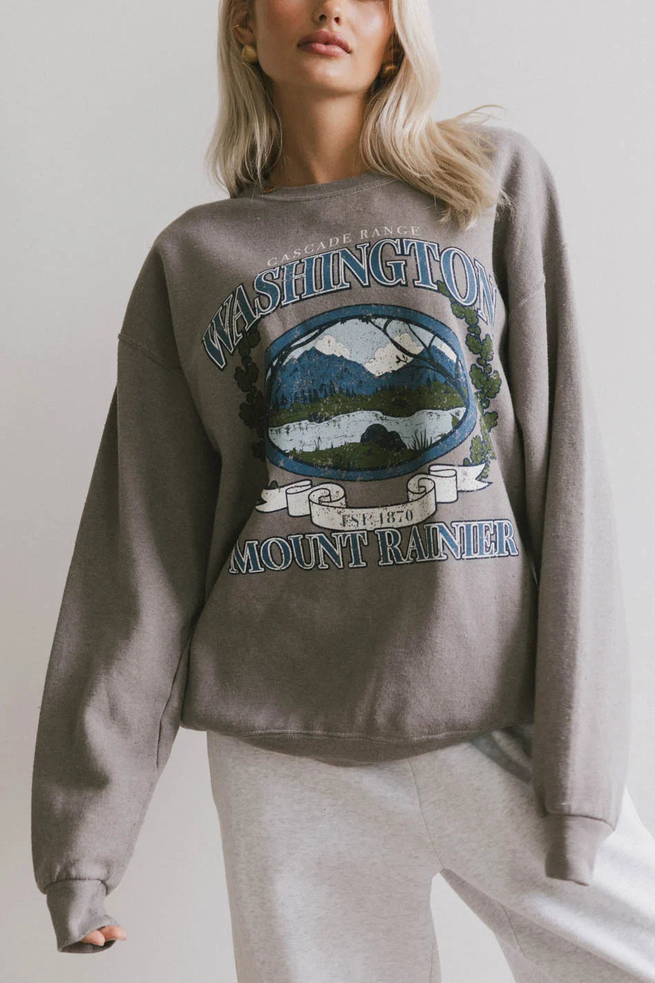 Front design printed sweater in grey