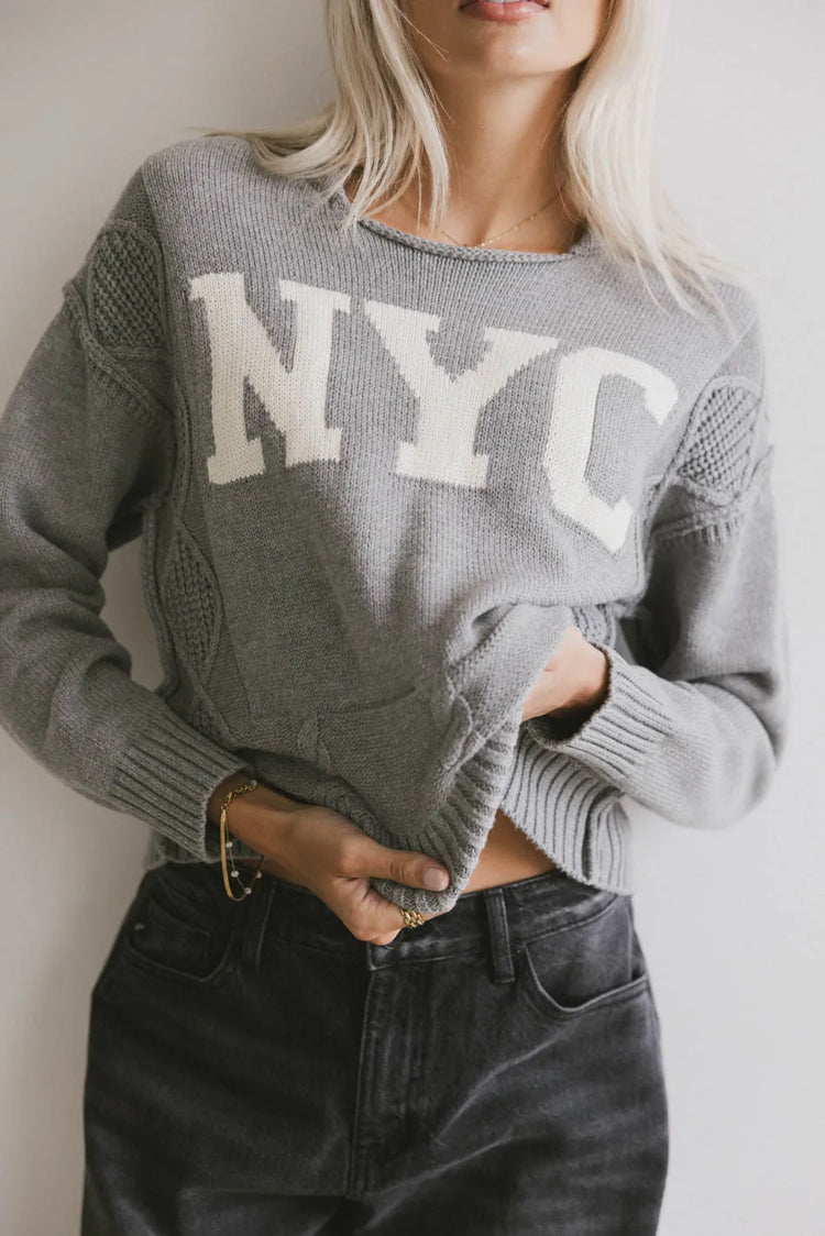 Round neck top in grey