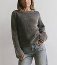 Round neck sweater in charcoal