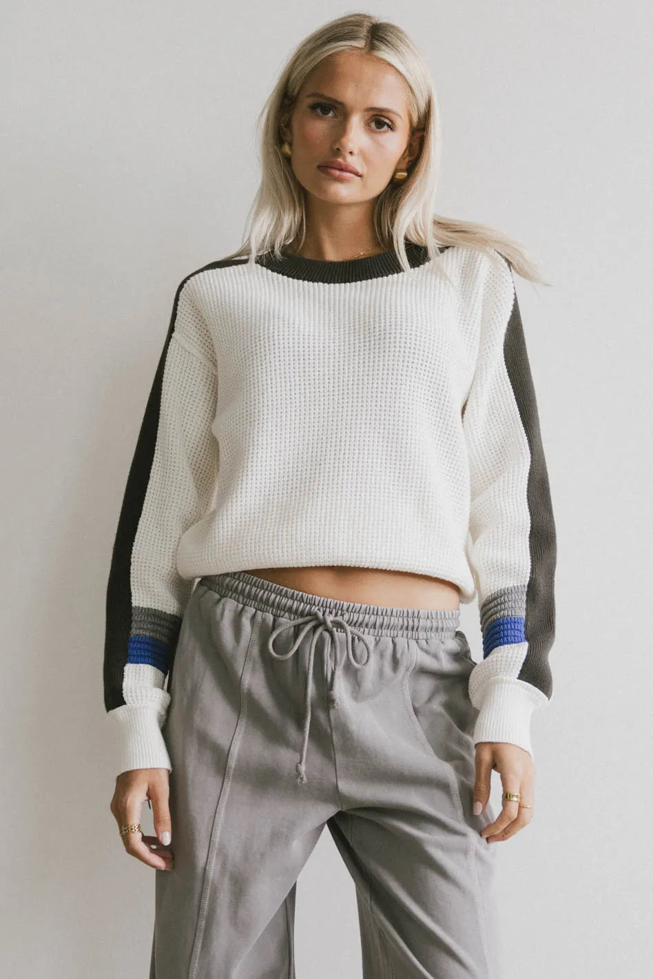 Round neck top in cream