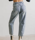 Two back pockets denim in medium wash