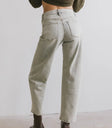 Two back pockets denim in medium wash