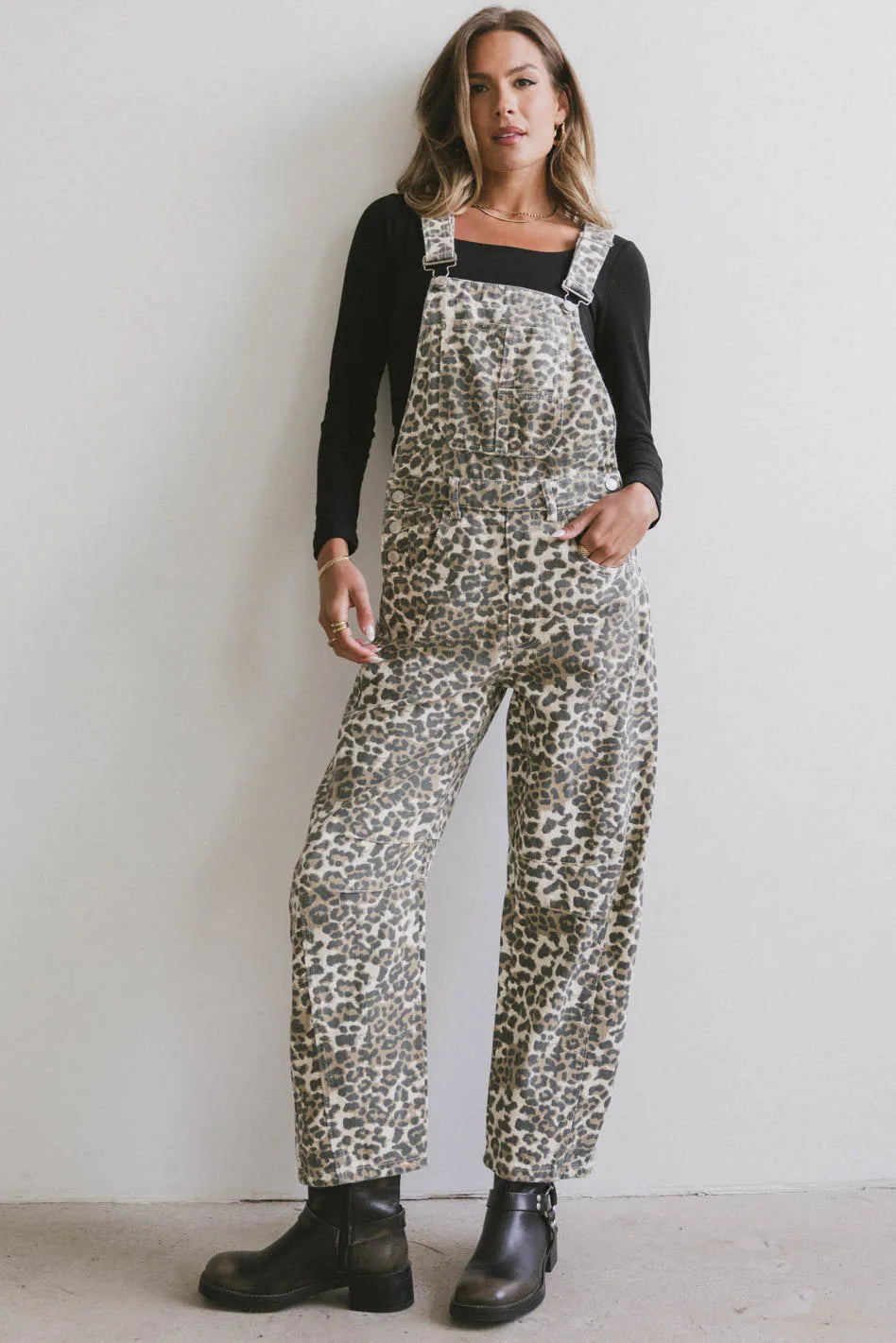Overall in leopard print