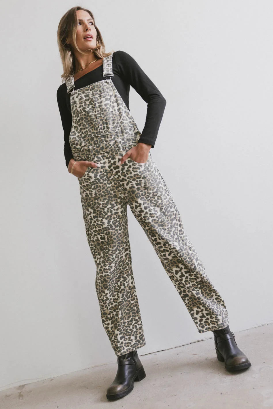Denim overall in brown