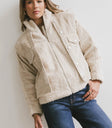 Two front pockets Sherpa jacket in natural