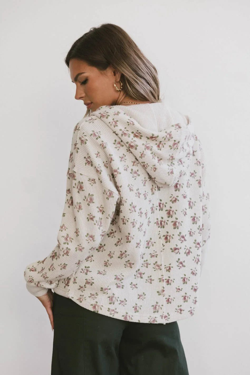 Plain color top in ivory