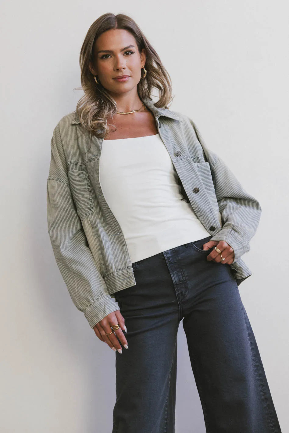 Two pockets denim jacket in medium wash