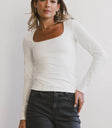 Round neck basic top in white