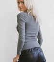 Plain color to in grey