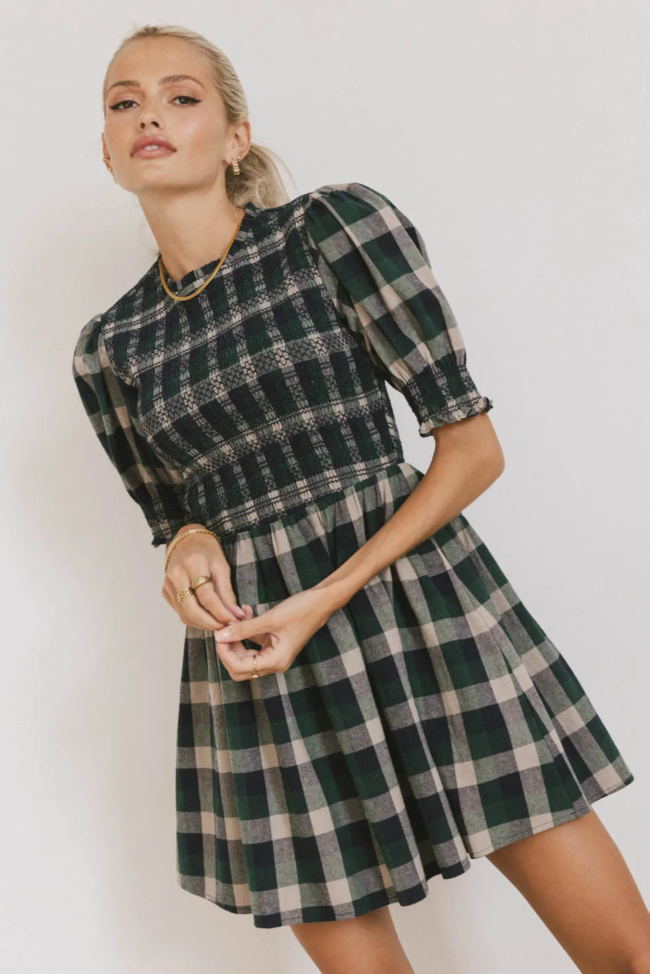 Puff sleeves dress in green
