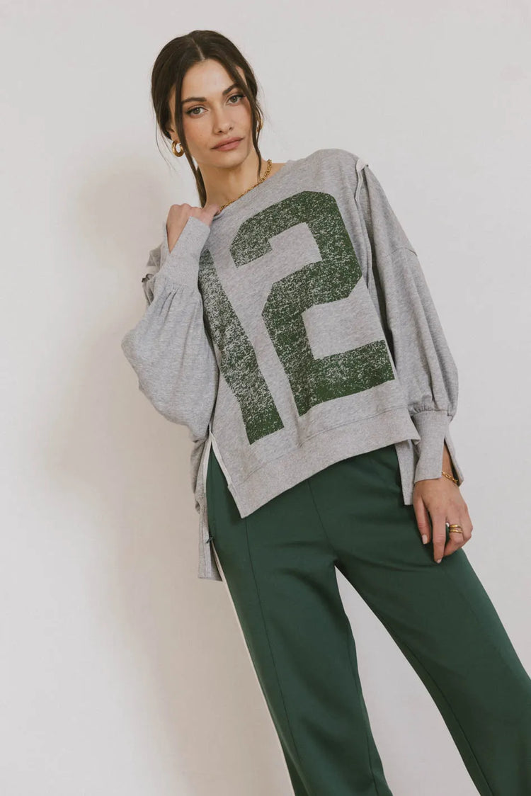 Top in grey