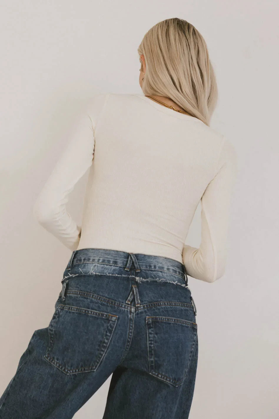 Plain color top in cream