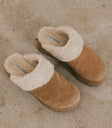 Clogs in brown