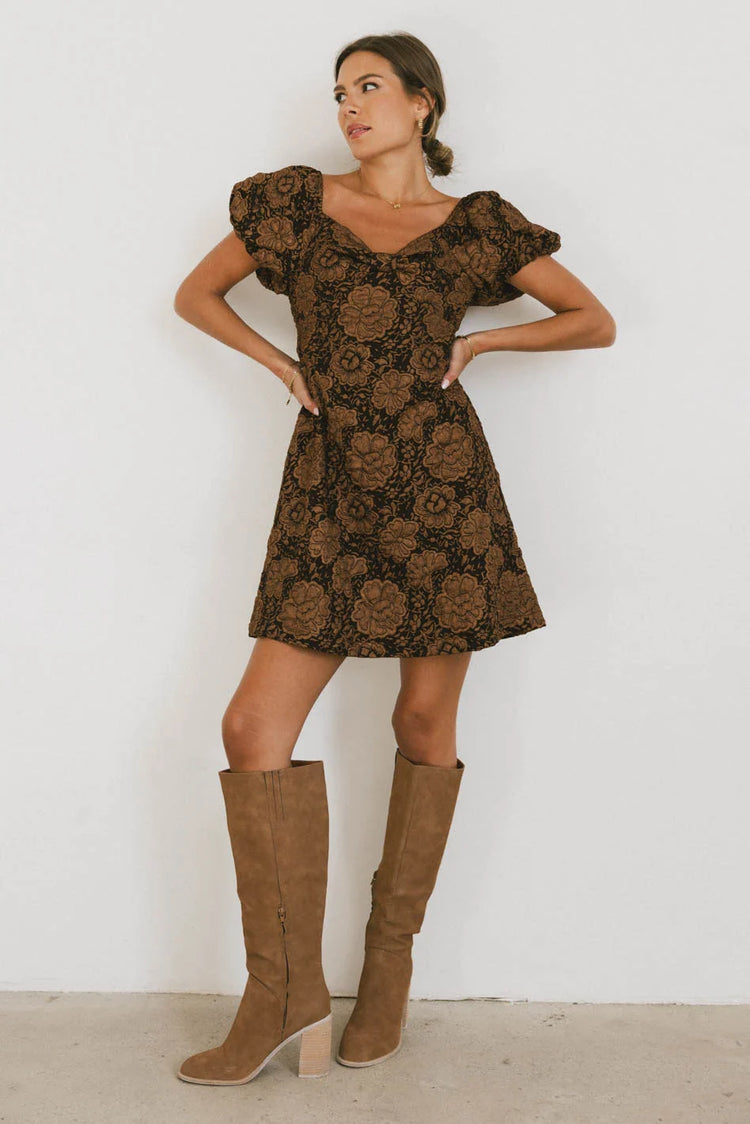 Mini dress in brown