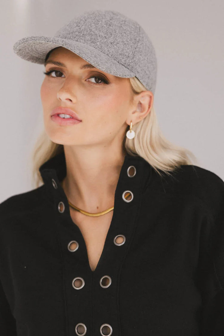 Basic Hat in grey