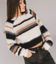Round neck sweater