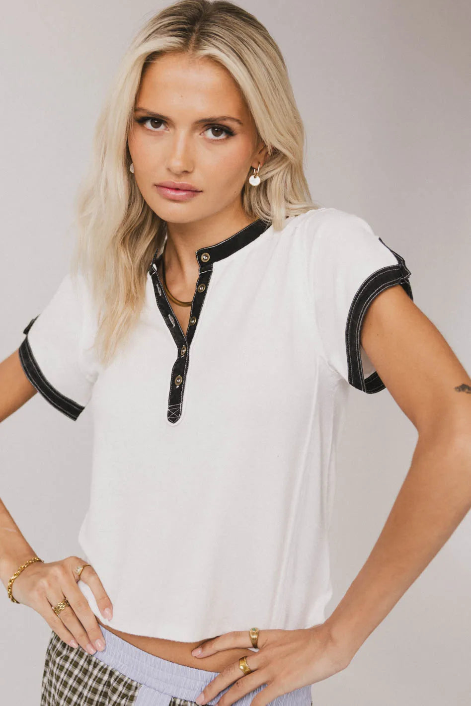 Short sleeves top in white