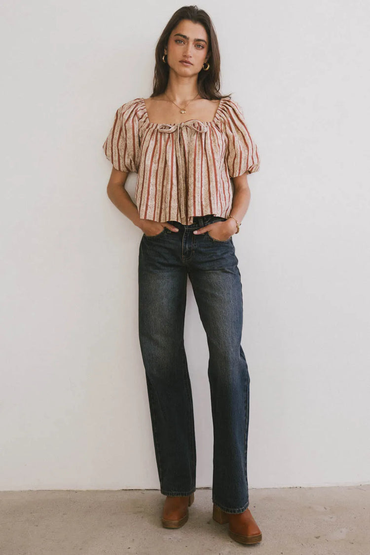 Puff sleeves top in cream