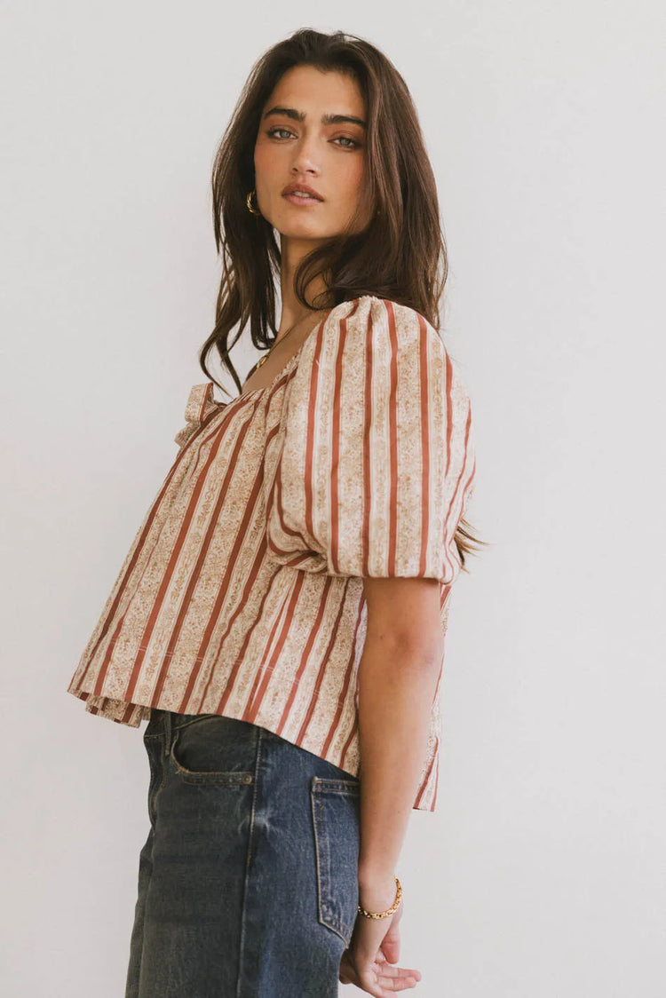 Short sleeves top