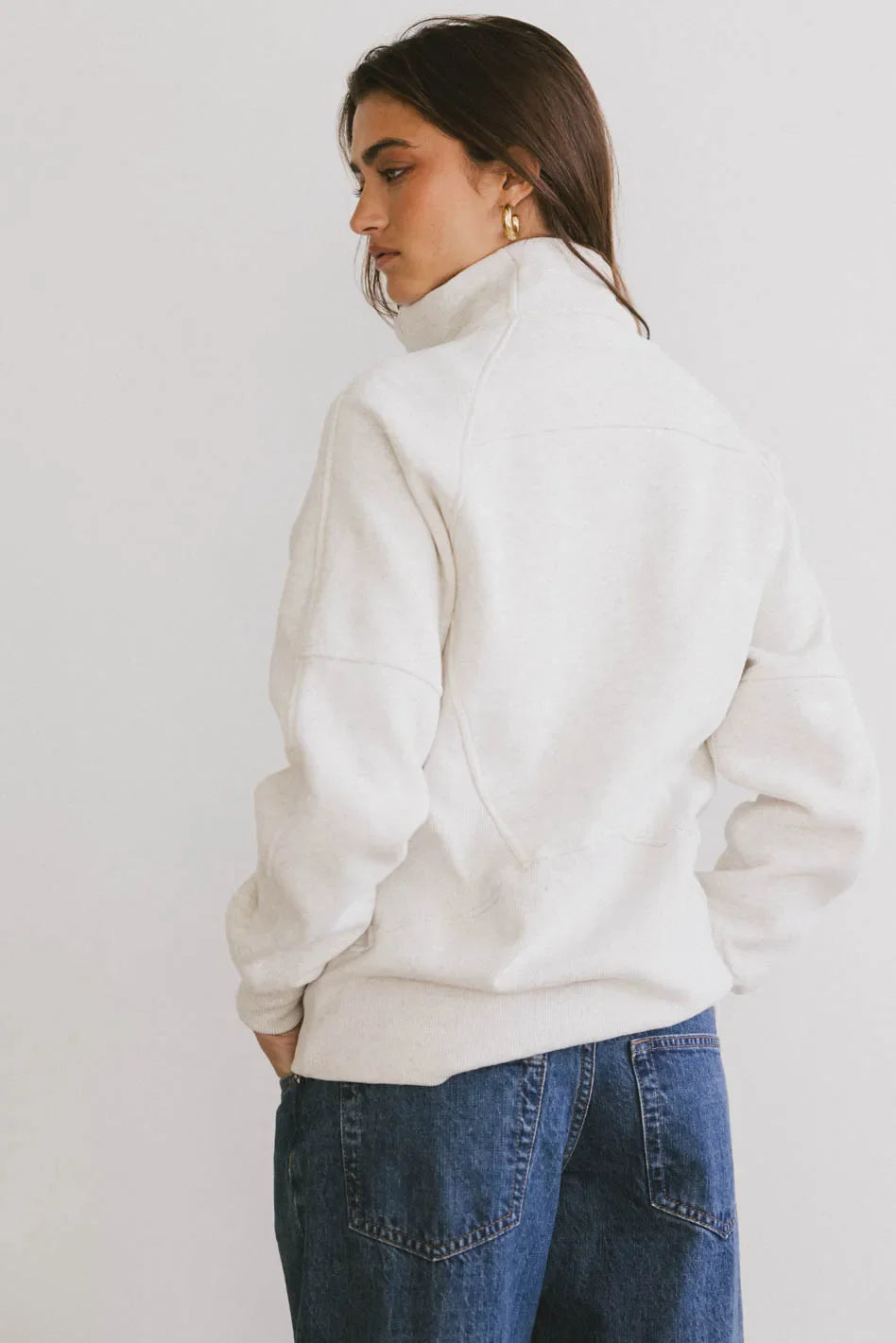 Plain color sweater in grey
