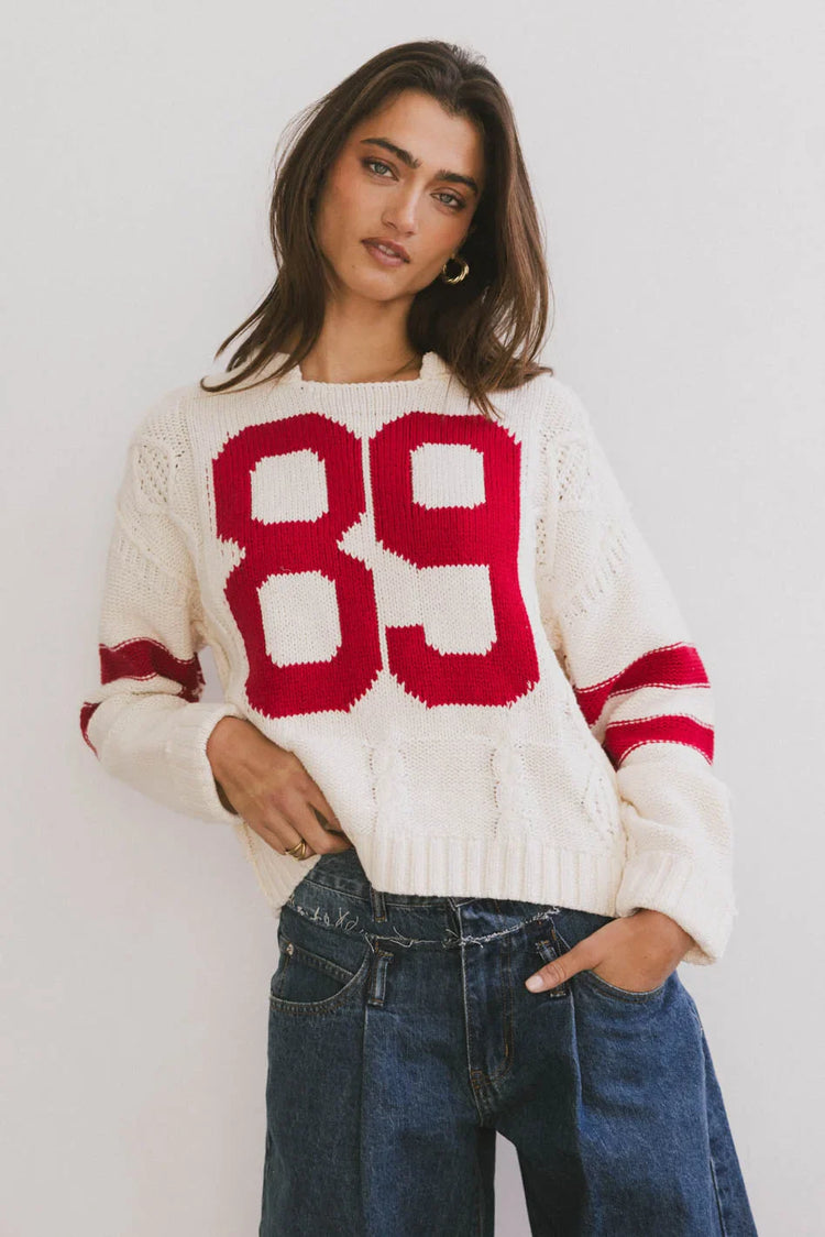 Round neck sweater