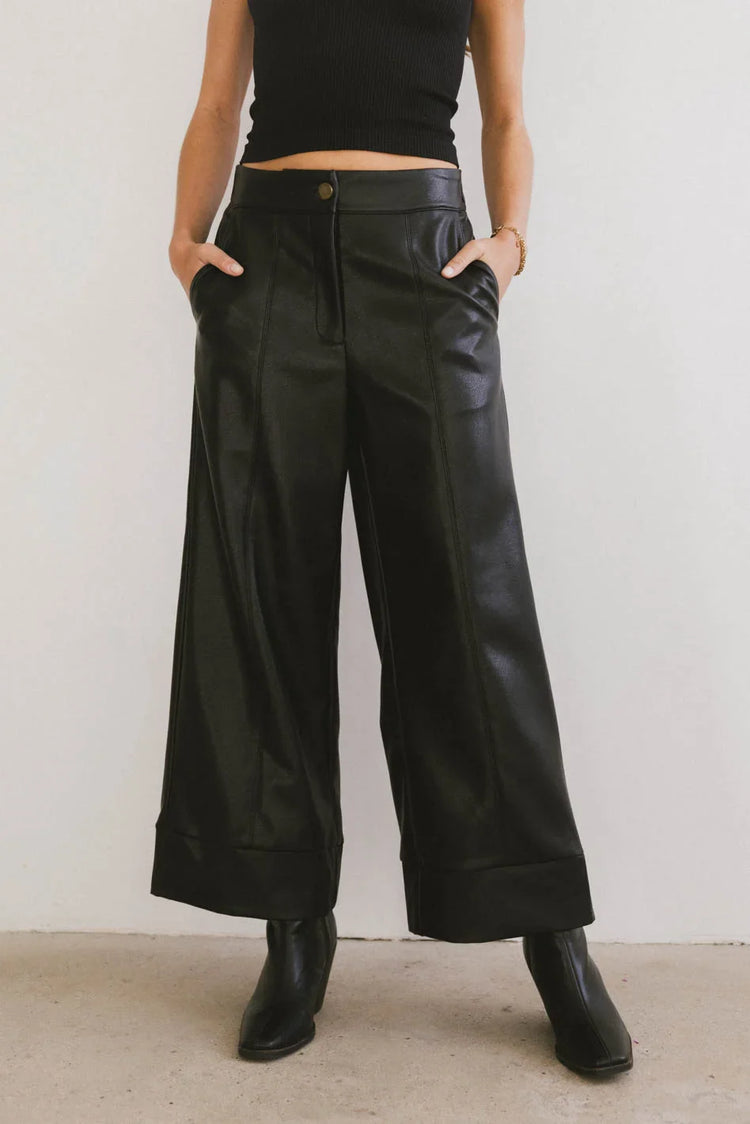 Wide legs pants