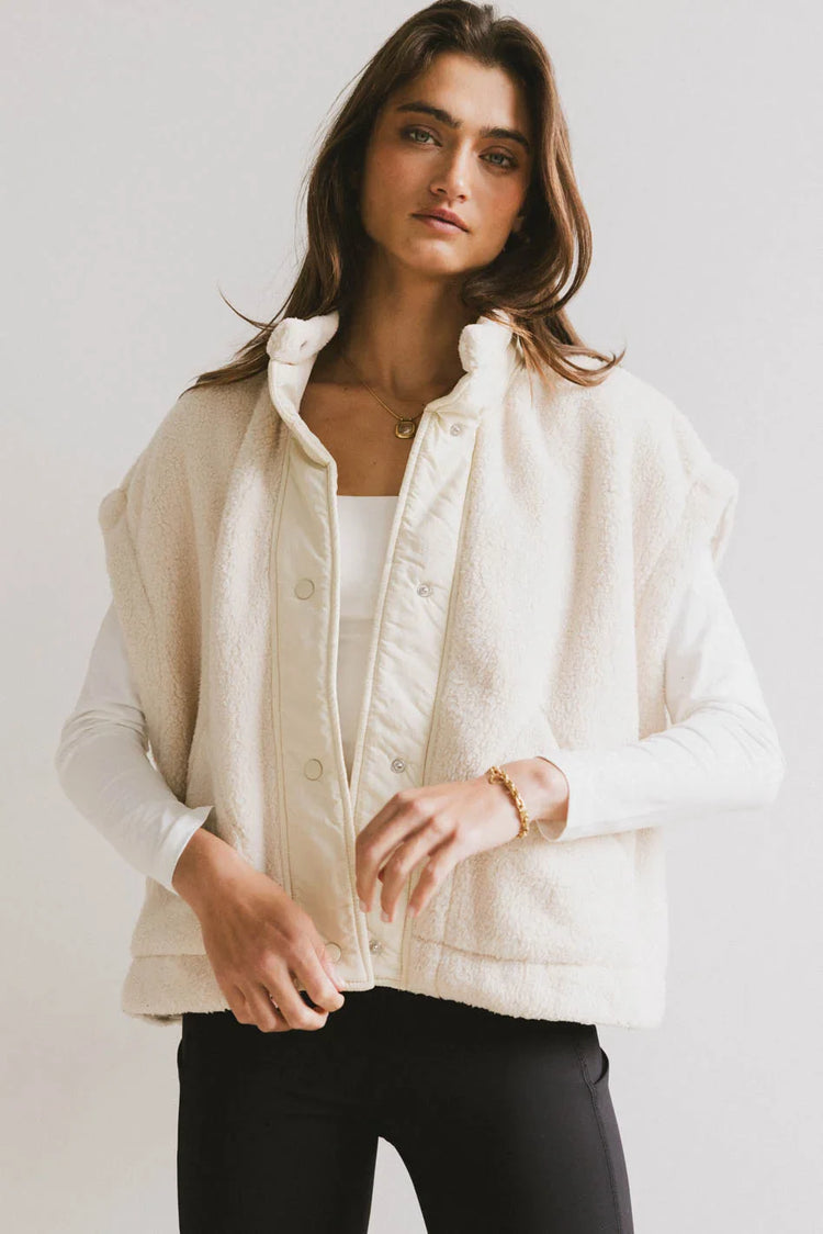 Button up vest in cream