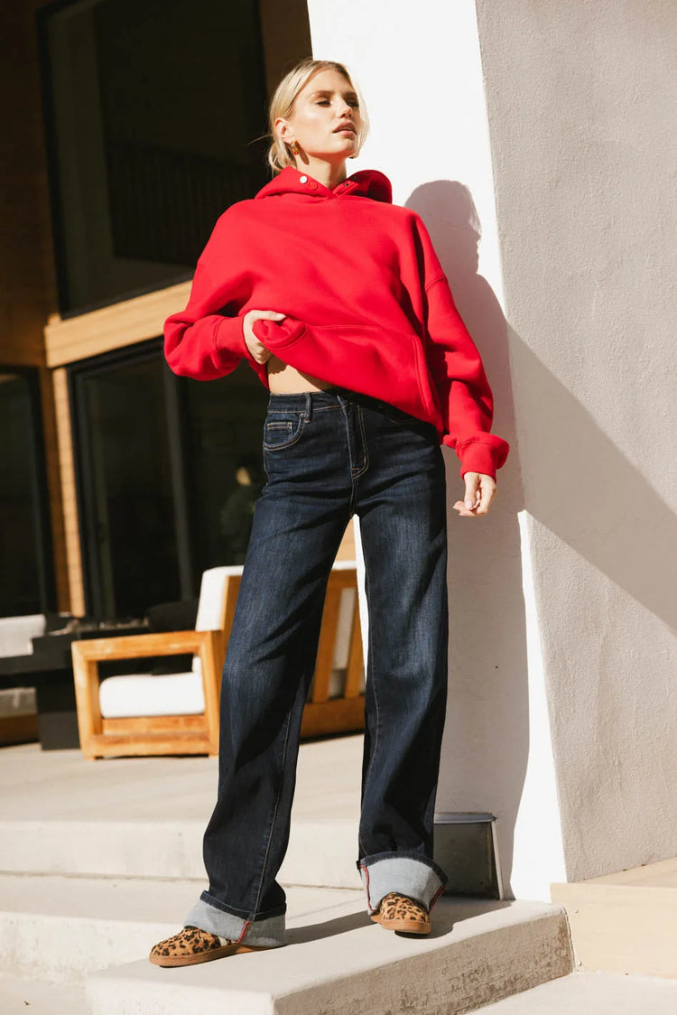 Straight legs denim in dark wash