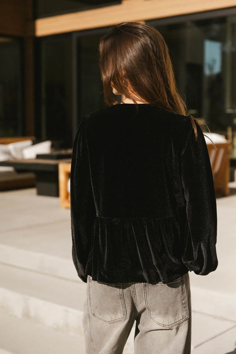 Plain color velvet top in black