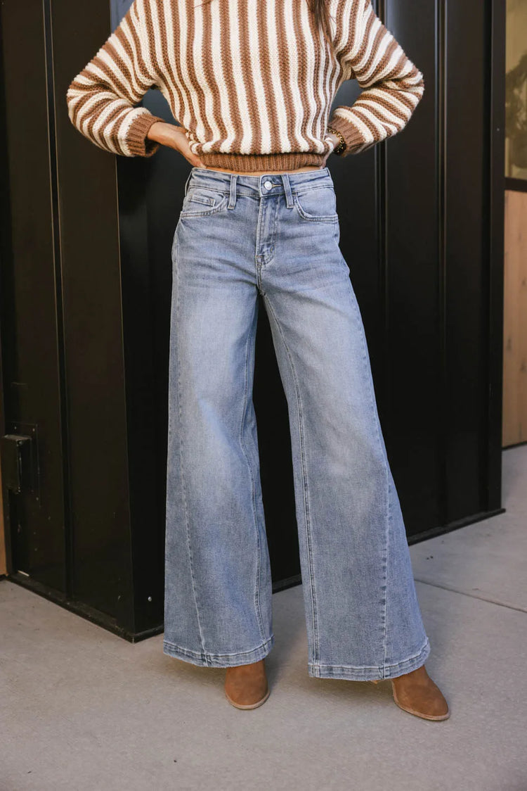 High rise denim pants in medium wash