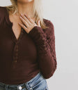 Button cuff details top in brown